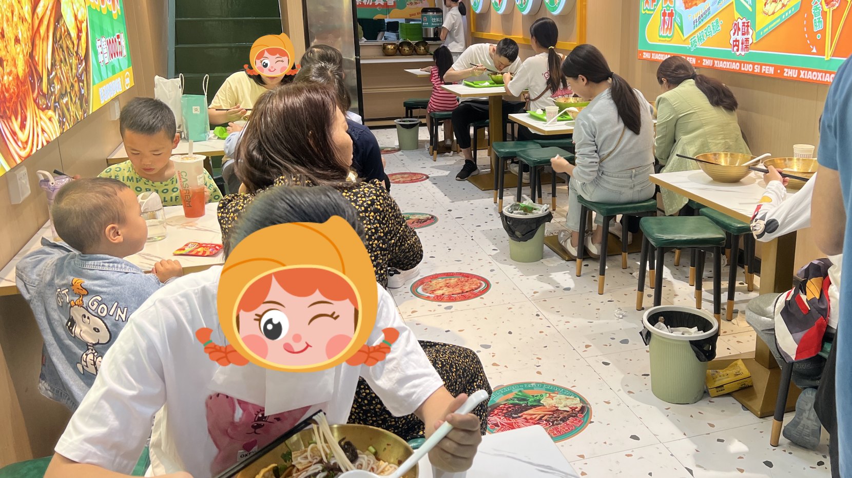 而面對(duì)市場(chǎng)上眾多螺螄粉加盟品牌，投資者該如何選擇呢？