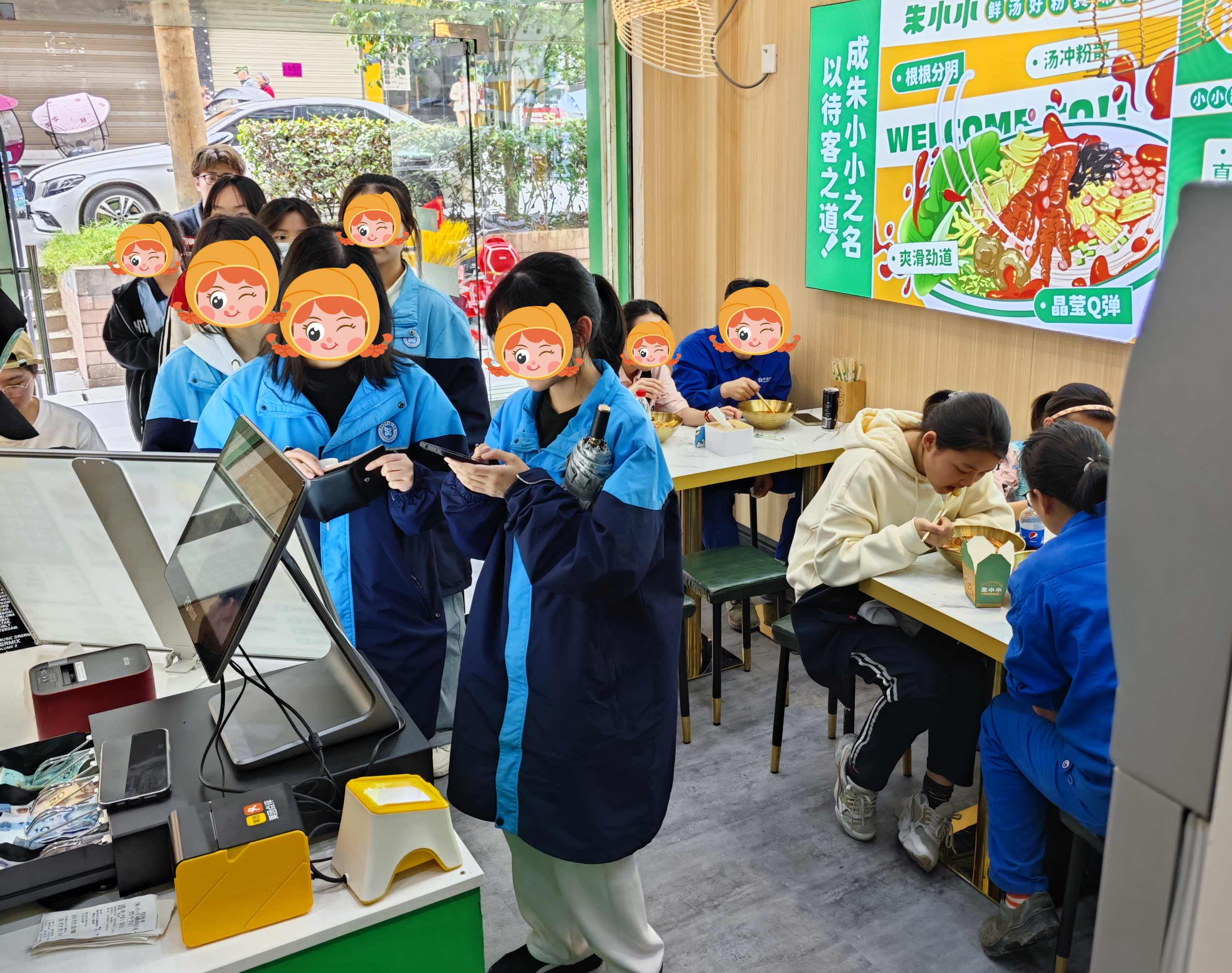 開螺螄粉店，選擇加盟好還是自己開店？